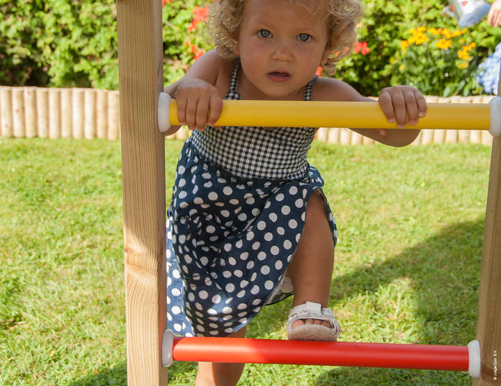 Jungle Cocoon | Wooden climbing frame with slide & clatter bridge